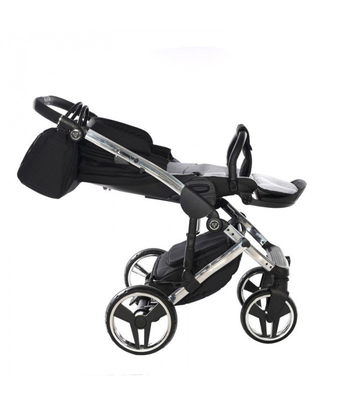 Junama Diamond S Line V3 Black Silver 01 Travel System 2in1 / 3in1 / 4in1